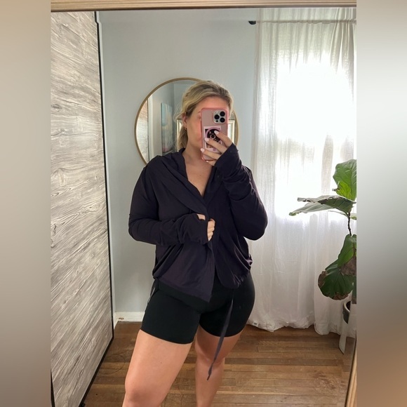 lululemon athletica Tops - Lululemon Yoga Wrap Dark Purple Size 8